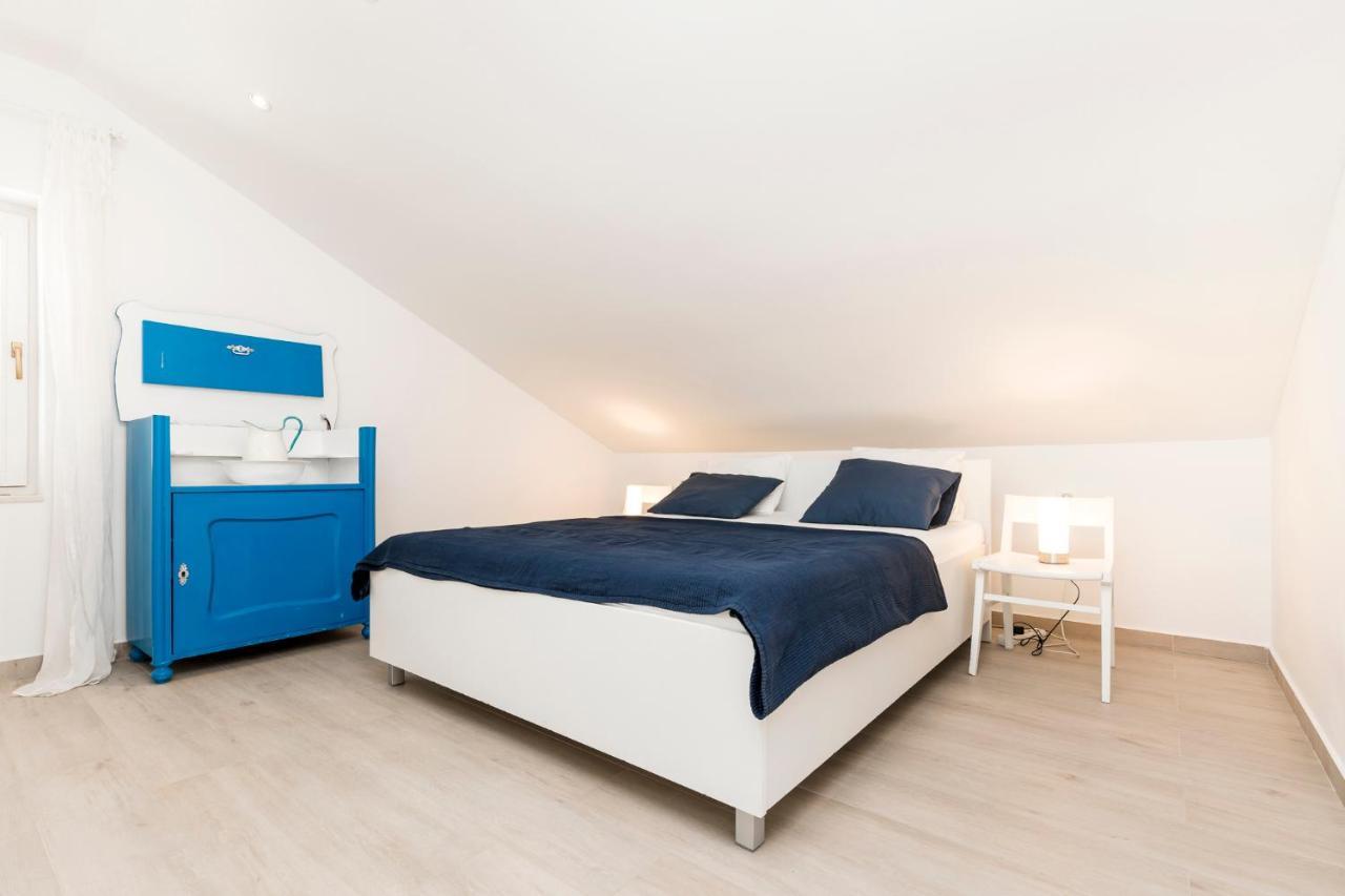 Casa Maria 2 Apartment Mali Losinj Luaran gambar